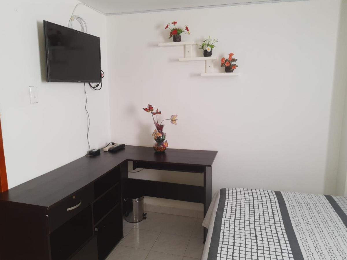 Hostal Dante San Gil Bagian luar foto