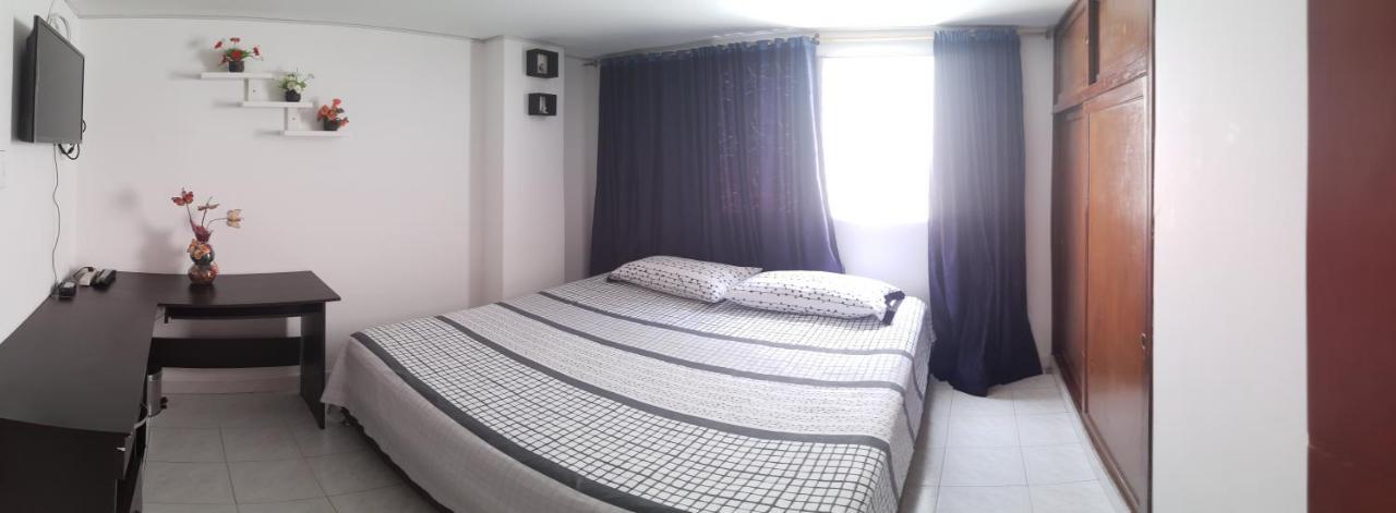 Hostal Dante San Gil Bagian luar foto